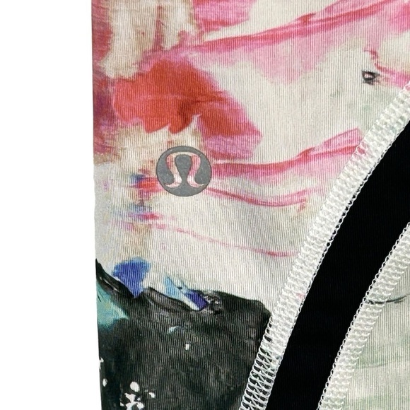 Lululemon Run: Inspire Crop II All Full-On Luxtreme Pigment Wave Multi / Black 8 - Picture 5 of 7
